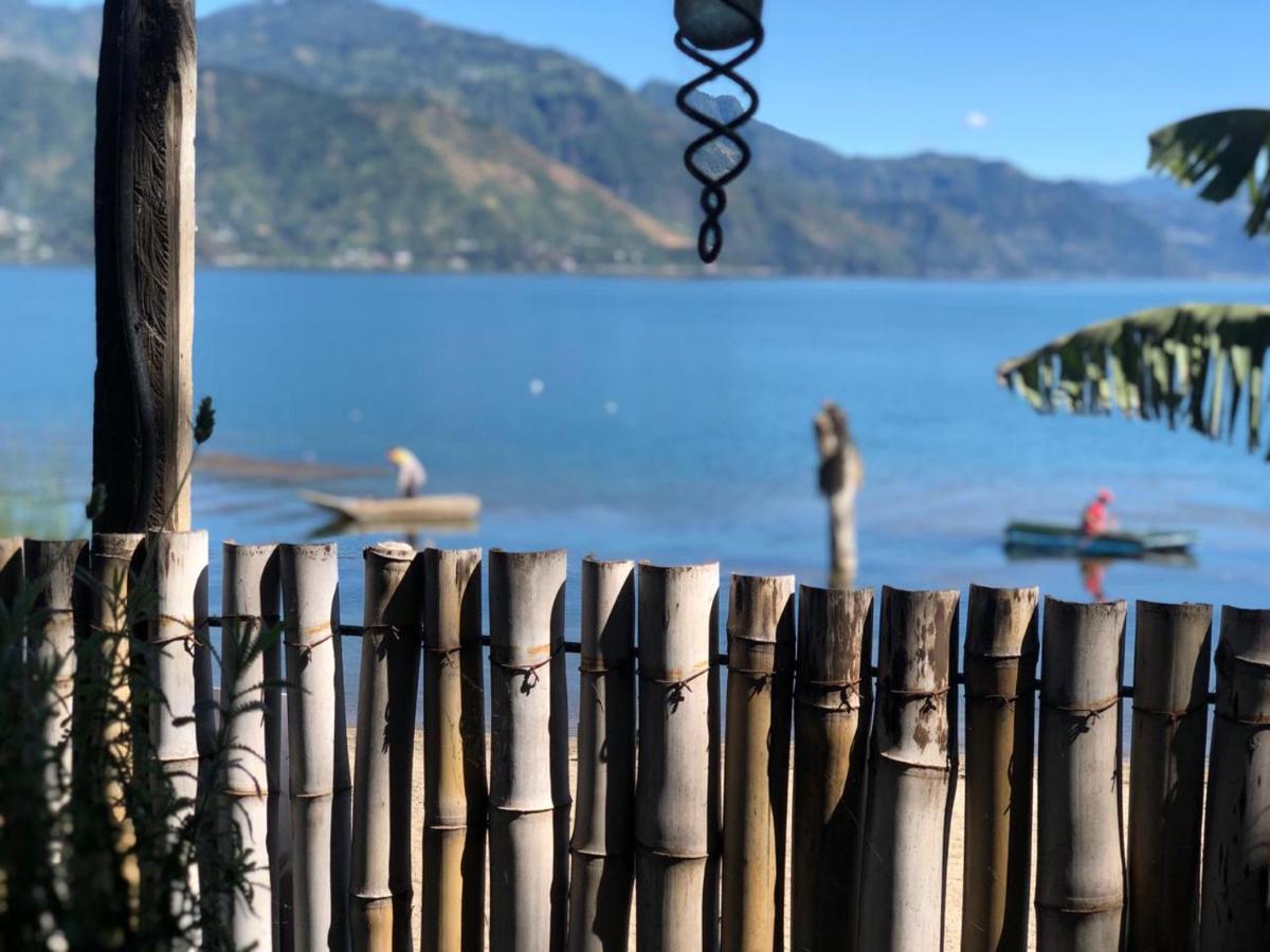 Kawoq Guesthouse San Pedro La Laguna Luaran gambar