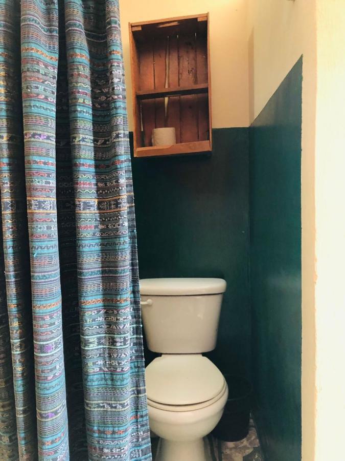 Kawoq Guesthouse San Pedro La Laguna Luaran gambar