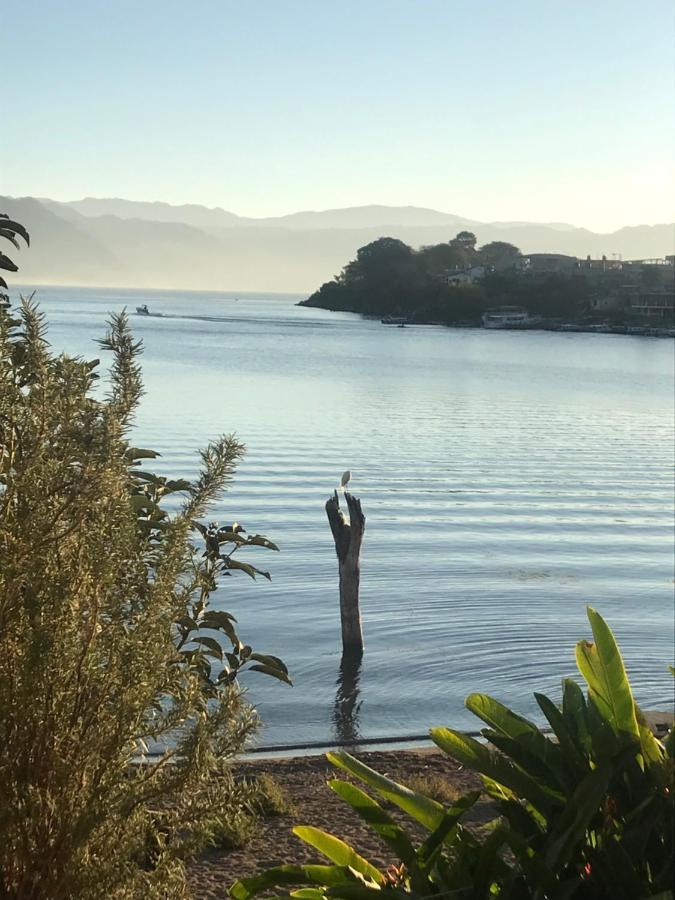 Kawoq Guesthouse San Pedro La Laguna Luaran gambar