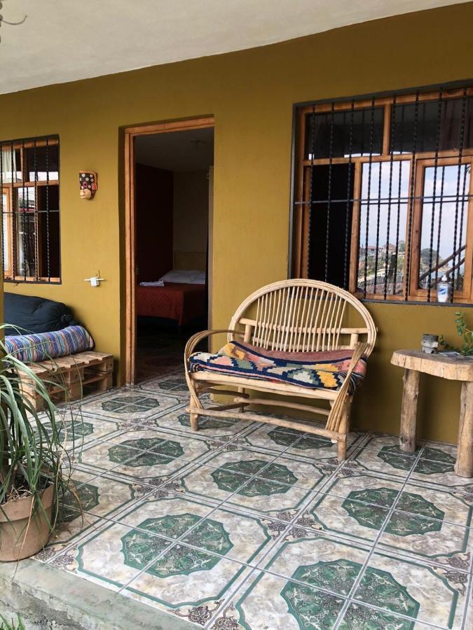 Kawoq Guesthouse San Pedro La Laguna Luaran gambar